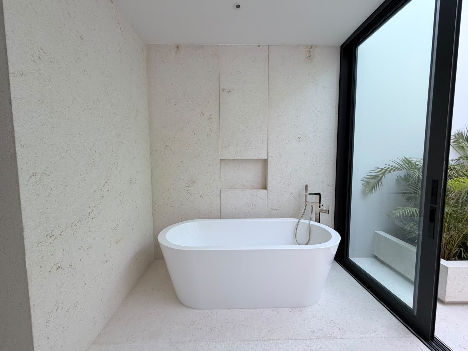 Acabados de alto nivel en baño principal — Los Cabos